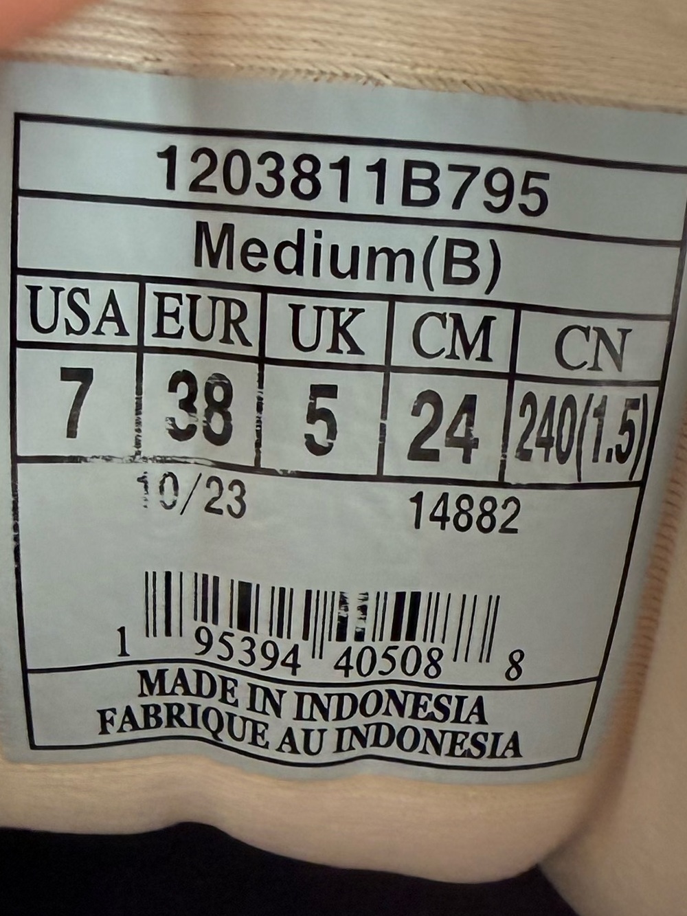 Brooks adrenaline 23 Women size 7 Running Sneakers — Peach with Purple Accents - Picture 12 of 13